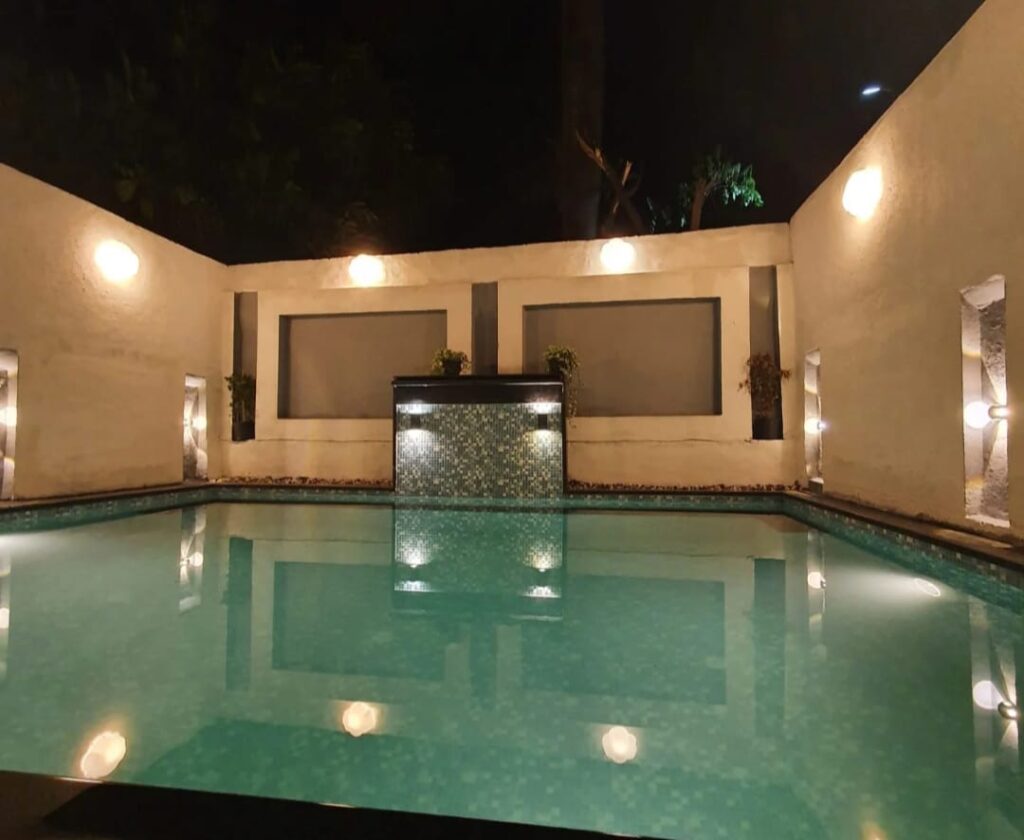 Lonavala 3bhk Ac Luxurious private pool bungalow near Radisson Hotel